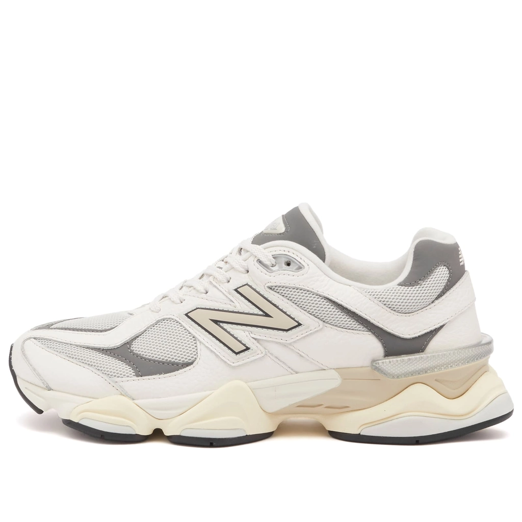 New Balance 9060 Sneaker Sea Salt